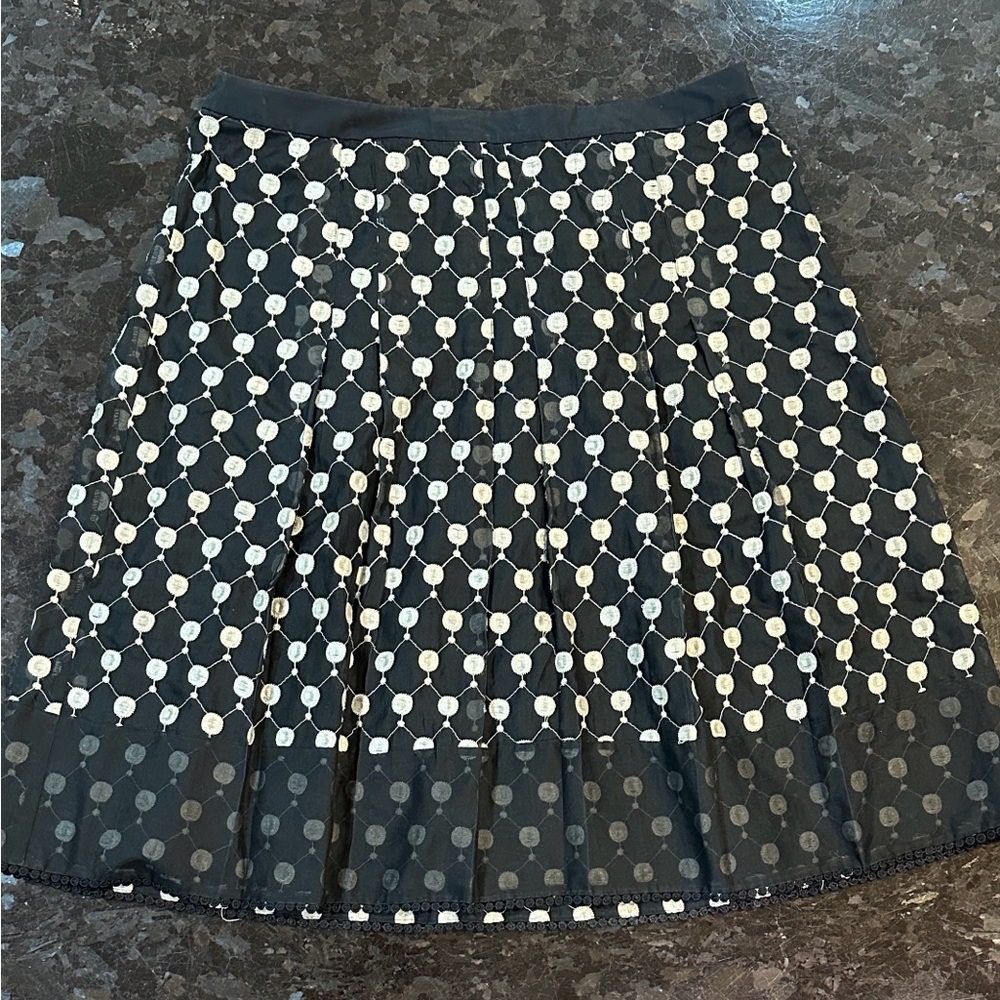 Ann Taylor Black and Cream Geometric Pleated Skirts